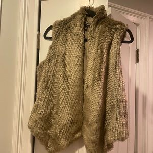 Express fur vest